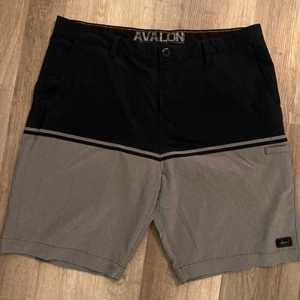 Pelagic Avalon Hybrid Shorts Size 38